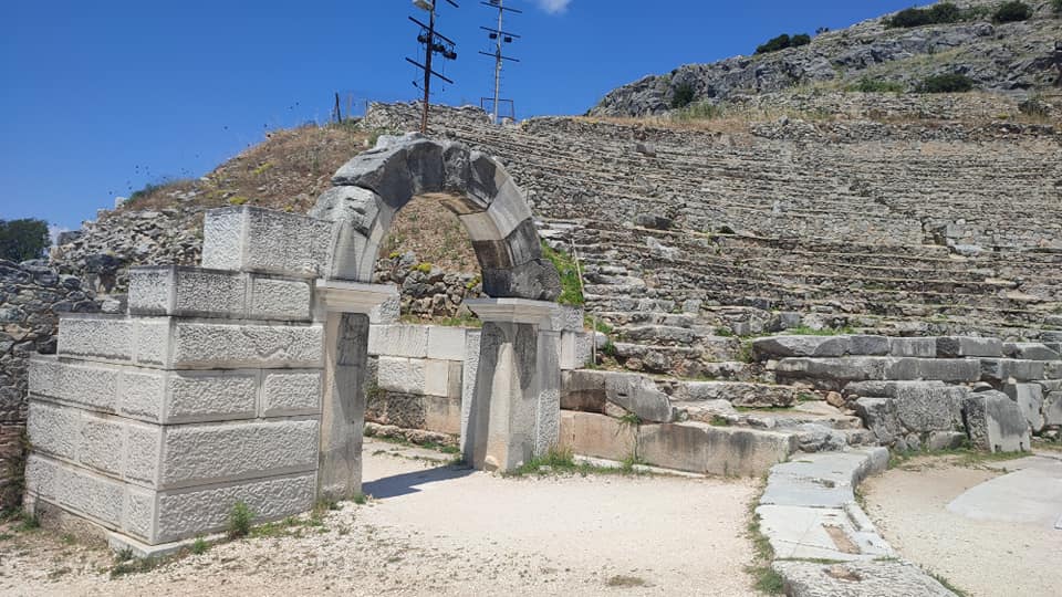 Philippi_archaeological_site_gate__Thessaloniki_day_trips