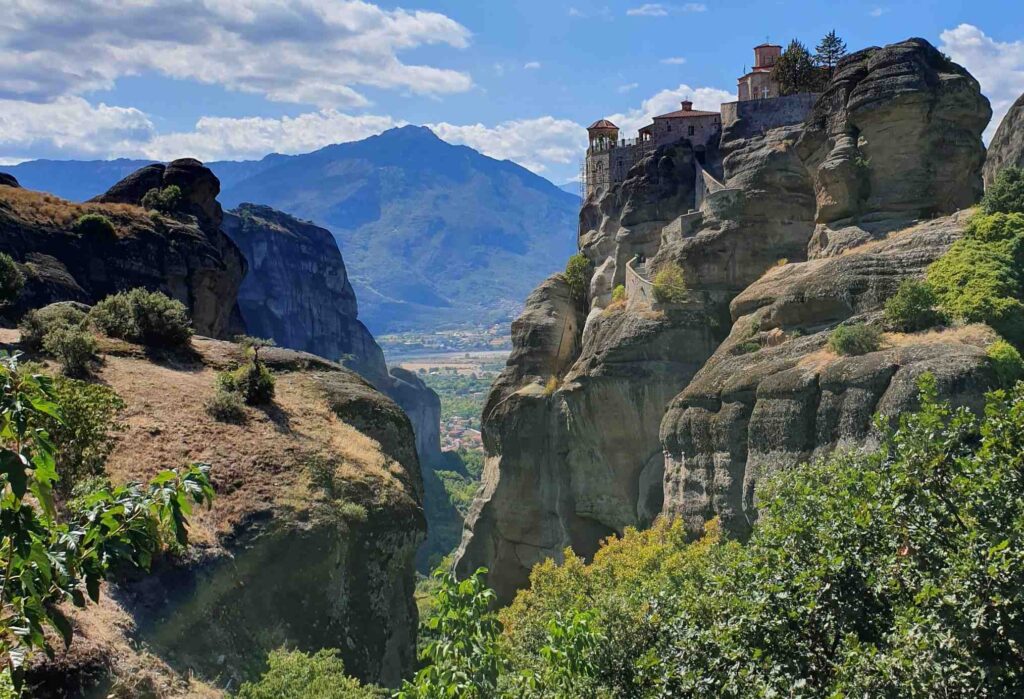 Thessaloniki_meteora_small group_tours