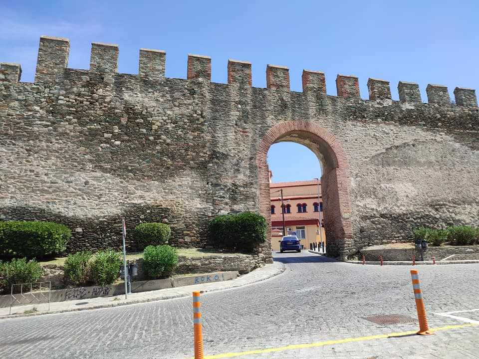 Thessalonica's Byzantine walls - Thessaloniki Day trips