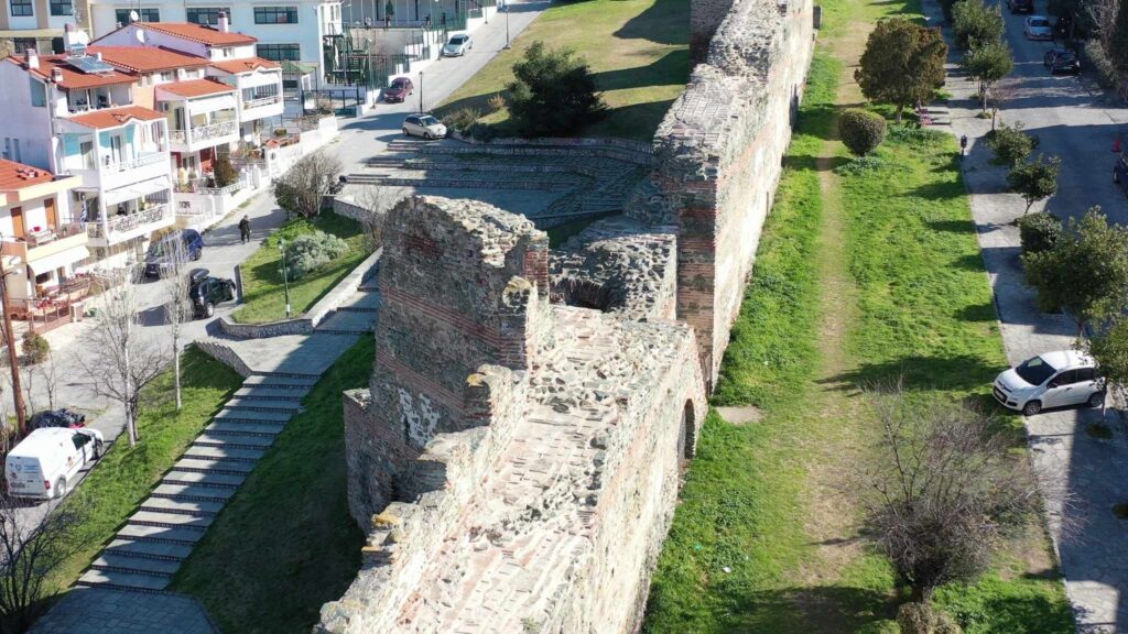 Thessalonica's walls - Thessaloniki Day trips