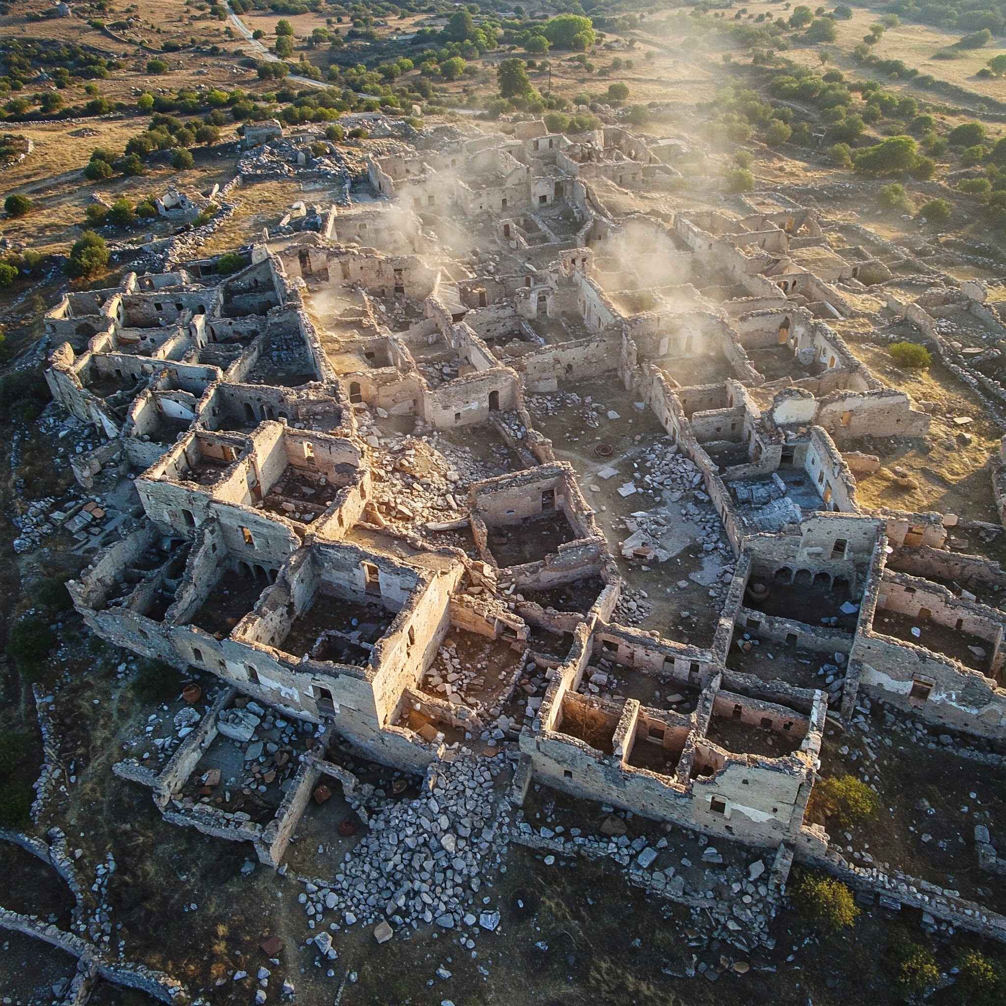 Ruins earthquakes - Thessaloniki Day trips